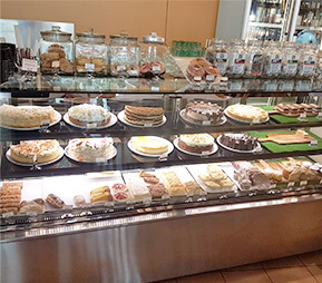 Cake Display Fridges | Deli Cabinets | Buffet Serveries